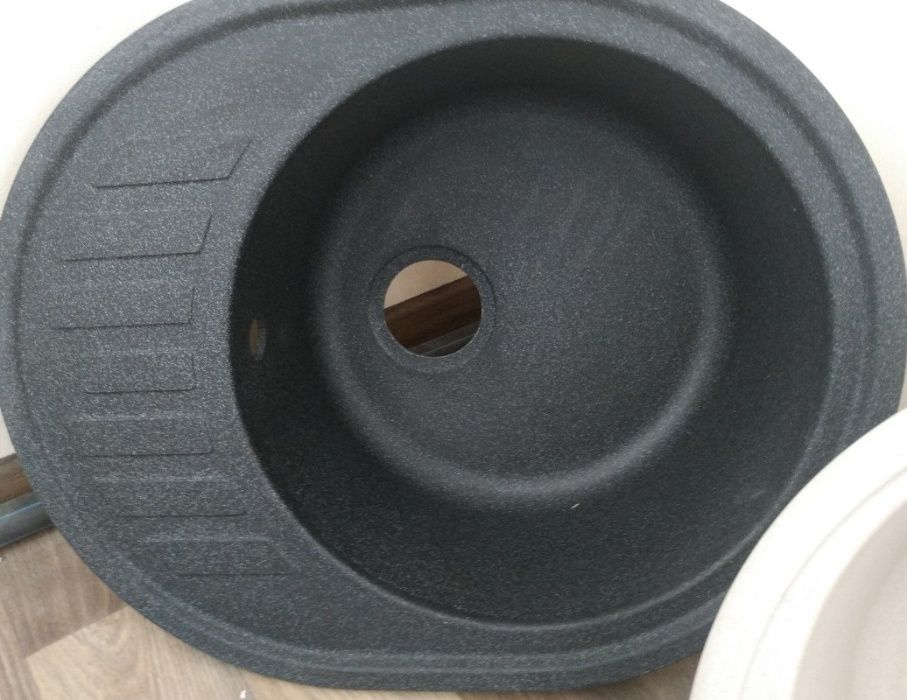 Гранитные мойки VERONA Склад в Запорожье. Смесители в цвет и сифоны