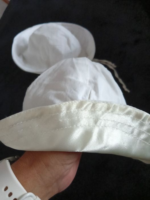 Komplet,Kapelusik dziecięcy,biały,Cena za dwie sztuki 9 zl