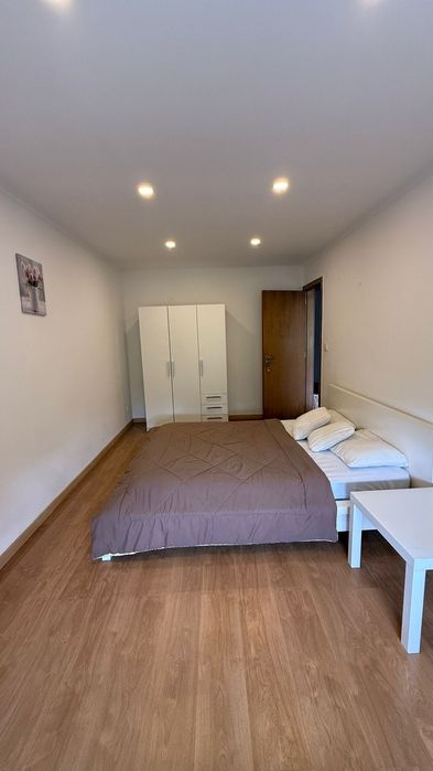 Alugo quarto no Cacém.