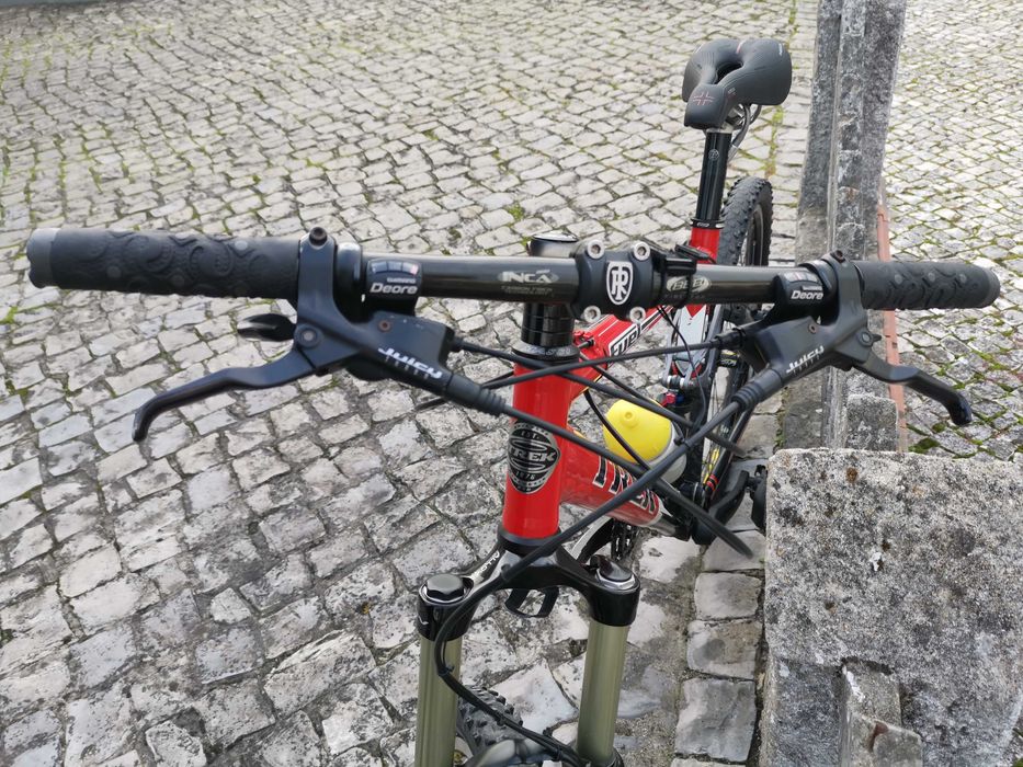 Vendo duas bicicletas. BTT Trek fuel 80 M e Trek fuel EX 6 Senhora - S