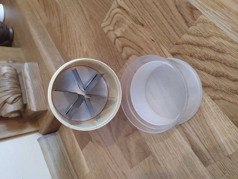 Овочерізка подрібнювач