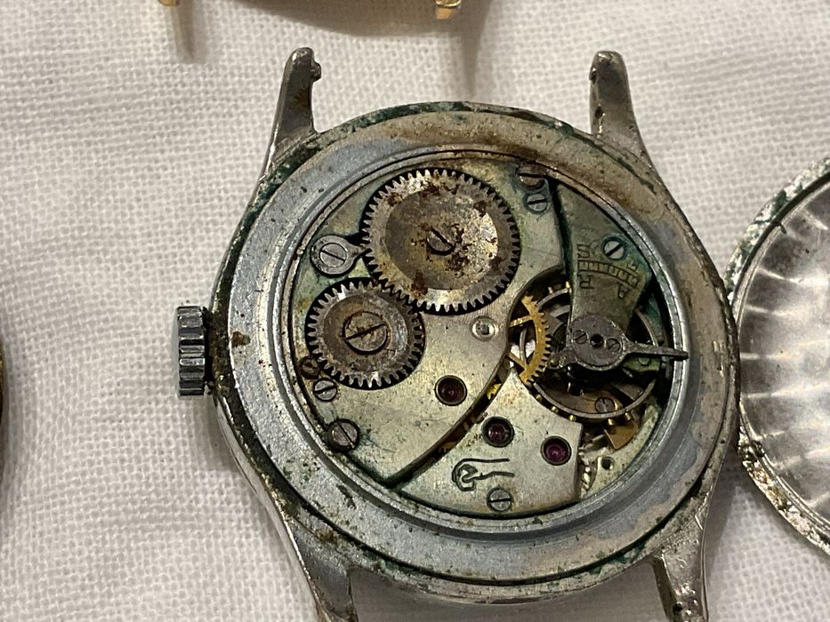 Conjuntos de 10 maquinas de relogios para restauro ou peças