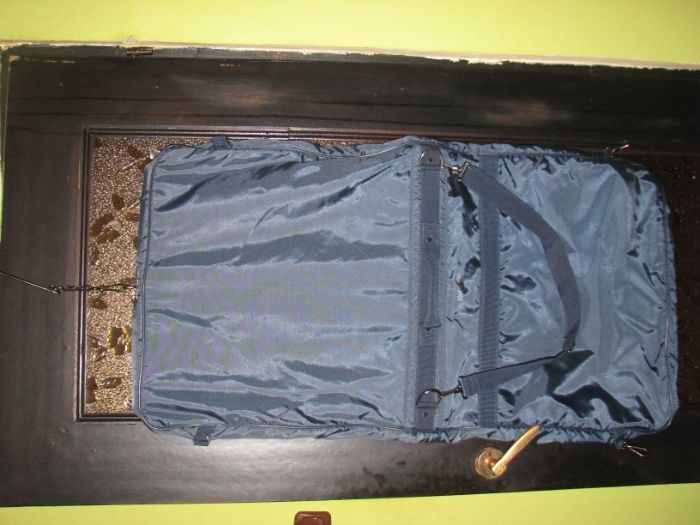 Pokrowiec na garnitur, odzież. Torba podróżna odzieżowa. delegacja.