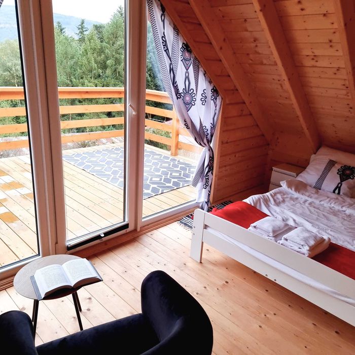 WILLA WILK – przytulny domek dla 6 osób z sauną i balią Ekskluzywne Domki w Górach | Sauna Balia Jezioro Jacuzzi