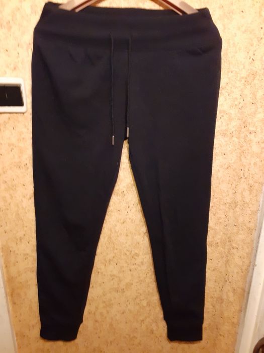 Dresy damskie wysokiej  jakości H & M