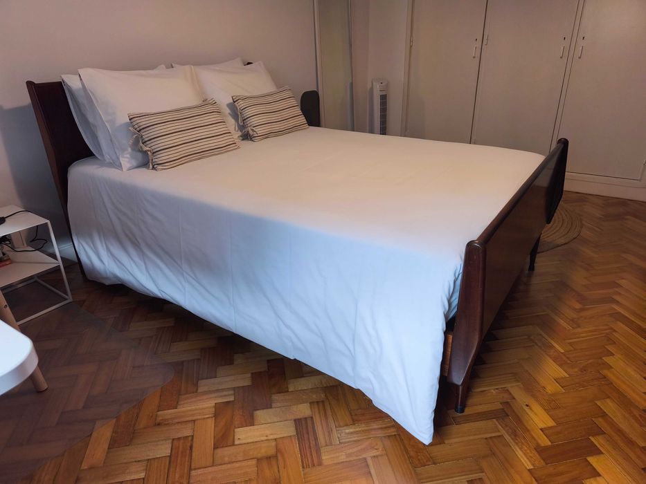 Cama de casal de estilo + estrado + colchão64585340284801123