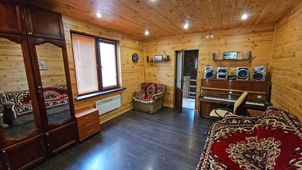 Цікавий будинок в селі Сулимівка Яготинська ОТГ - є відеоогляд