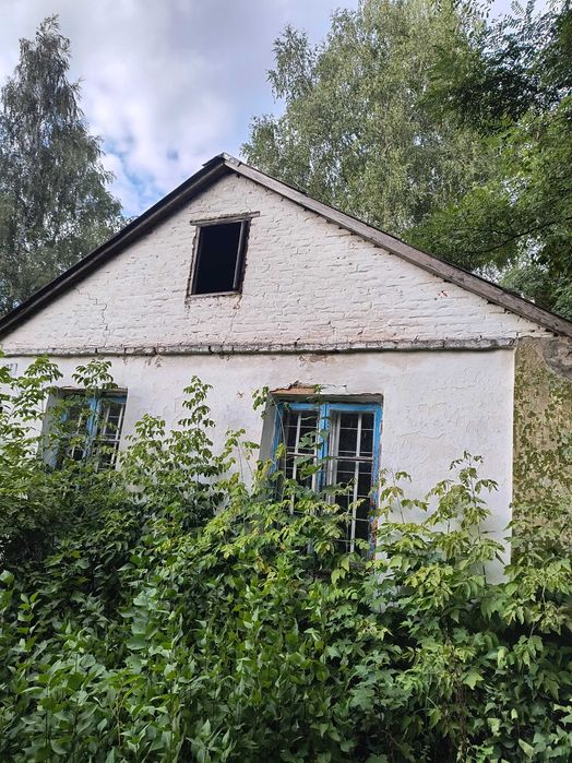 Здам в оренду приміщення з земельною ділянкою