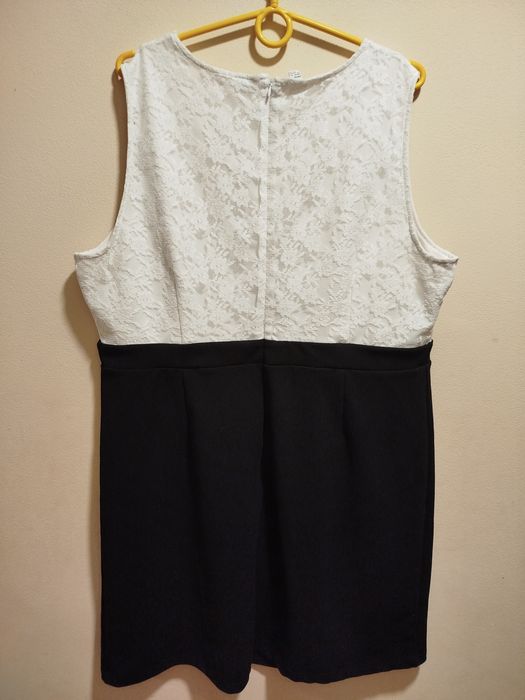 Elegancka sukienka rozmiar 50/52