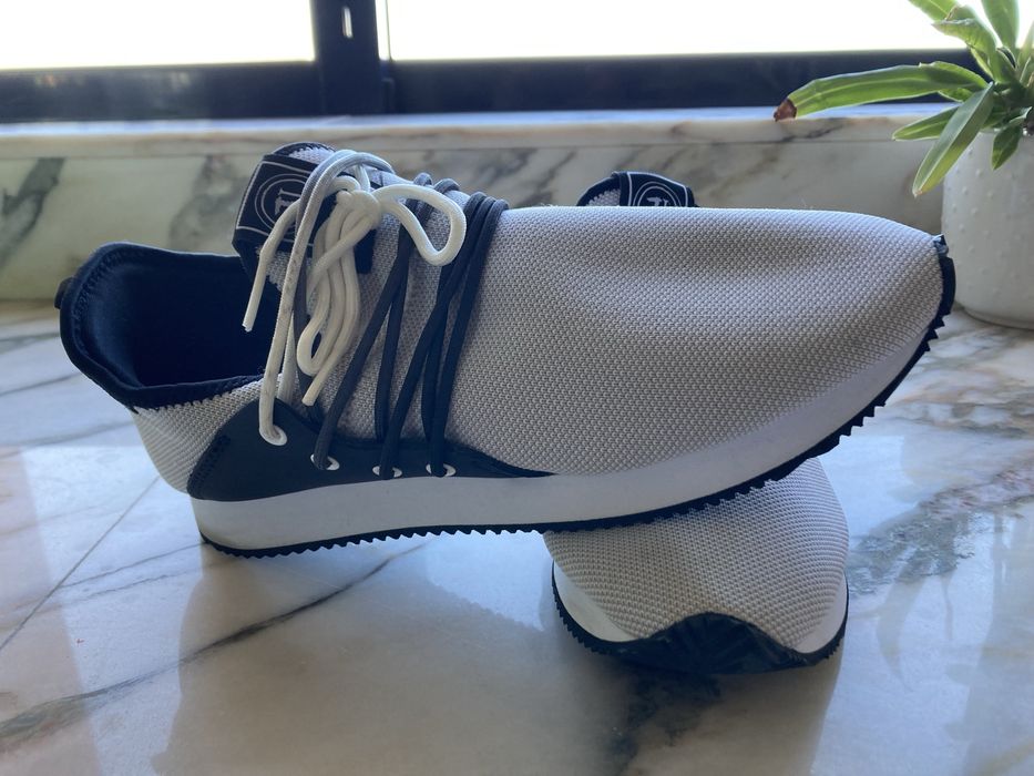 sapatilha/tenis trussardi