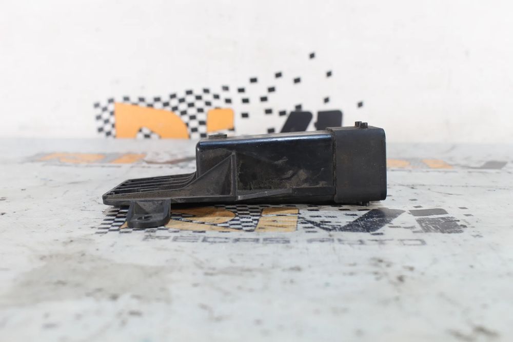 Botão / interruptor electromecânico / relé SEAT Ibiza IV (6J5, 6P1)