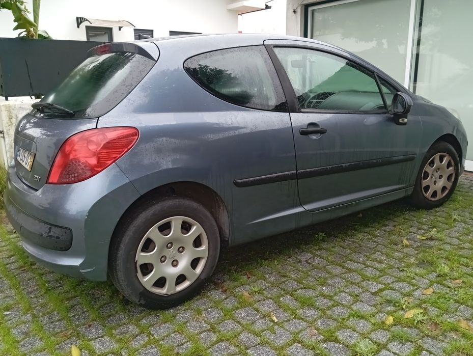 Peugeot 207 comercial