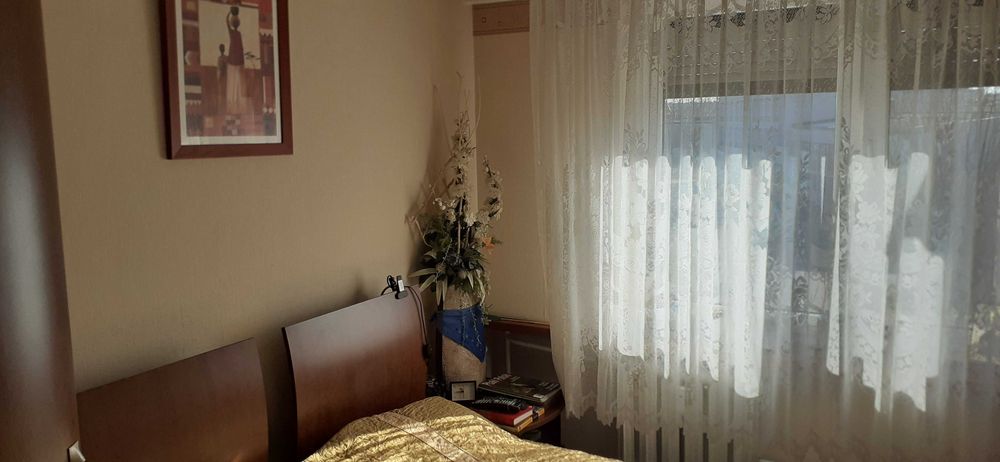 sprzedam umeblowane mieszkanie 60,75 m2  II piętro