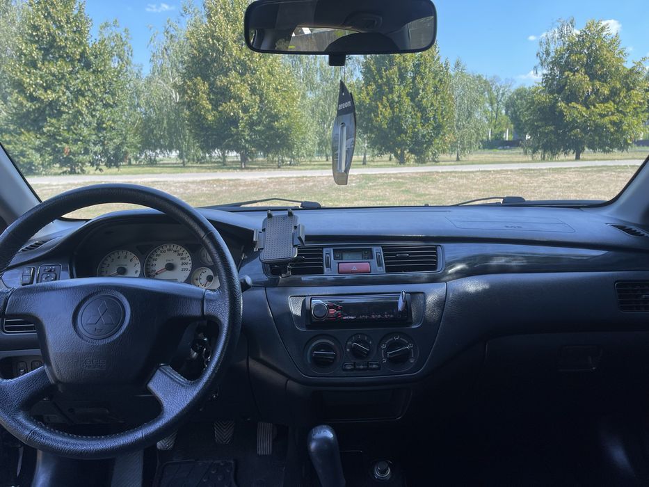 Продам MITSUBISHI Lancer