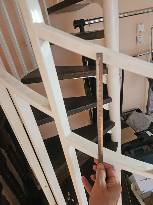 Schody kręcone strychowe spiralne, wewnętrzne dąb metalowe