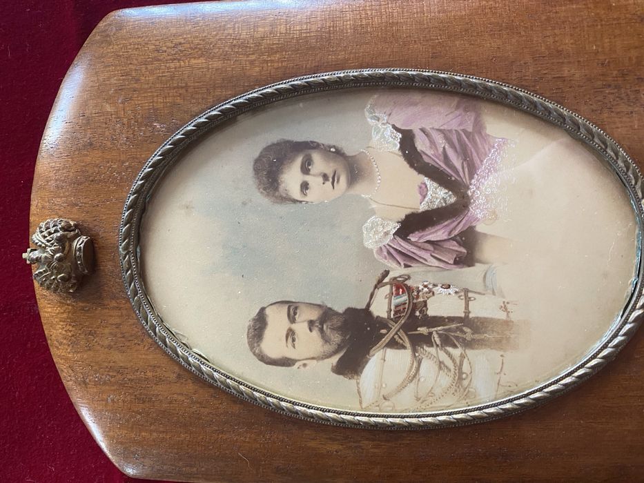 Старинная  рамка 1872 г (Политехническая выставка 200 лет Петру 1)