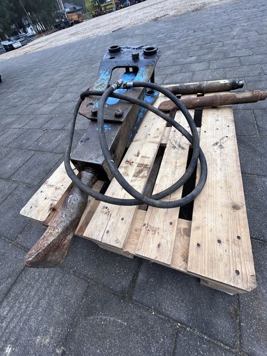 Młot wyburzeniowy do koparki 3,5- 7 ton