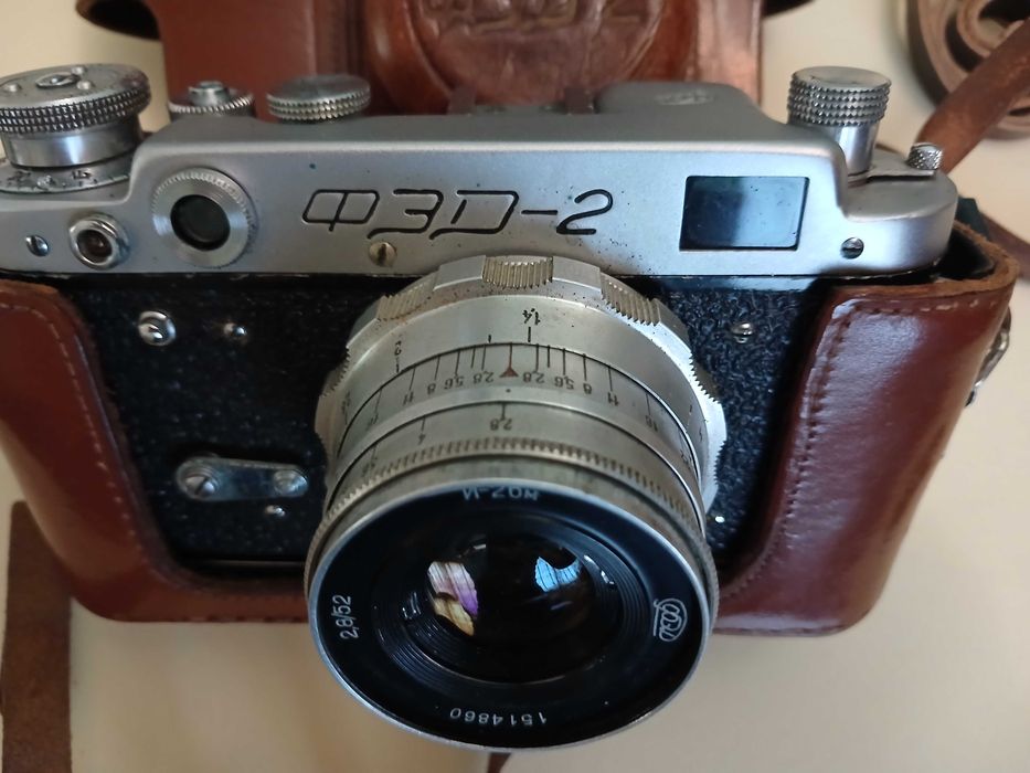 Вінтажні фотоапарати Zenit TTL, ФЕД-2, (МС конвертер К-1 , об'єкти Вега 11у)
