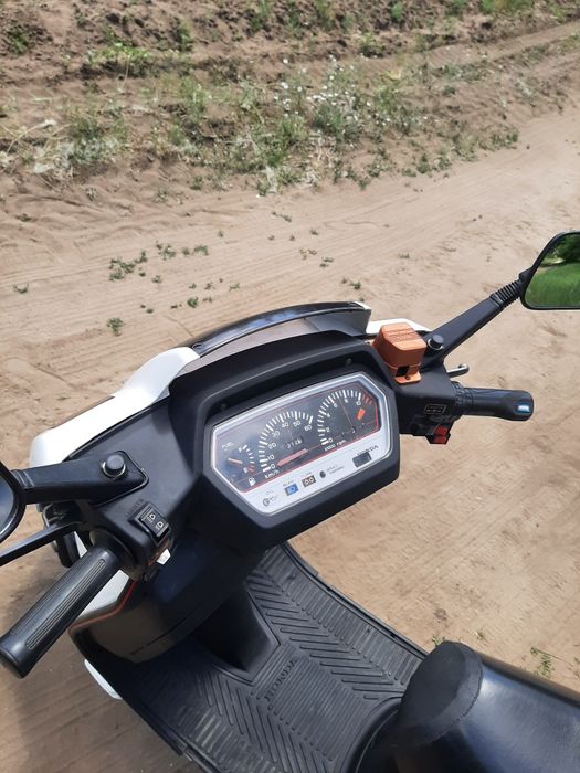 Електро Honda lead