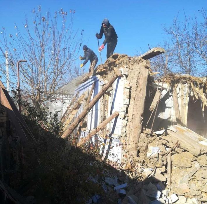 Уборка территории участка  Экскаватор Вывоз мусор + погрузка!