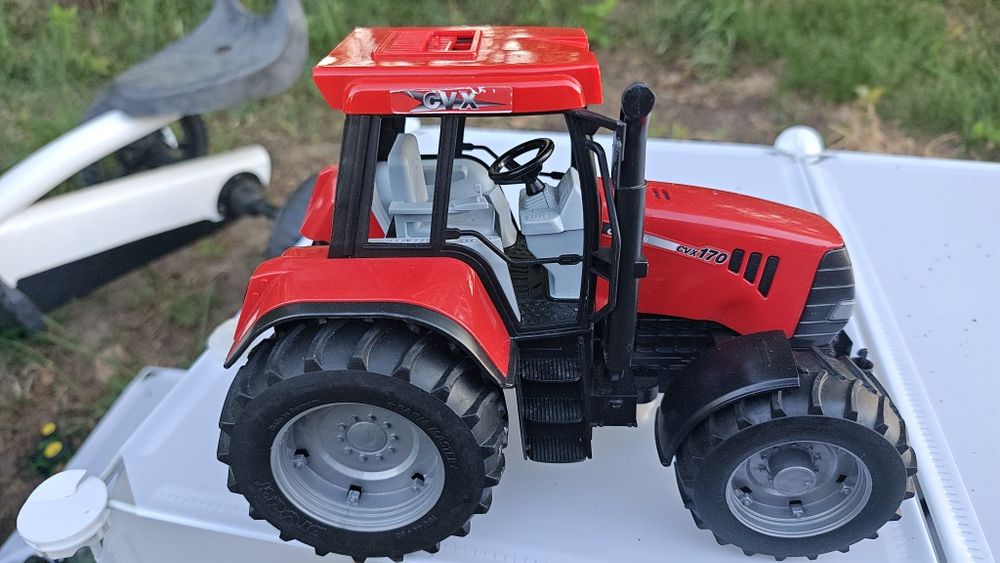 Bruder traktor case