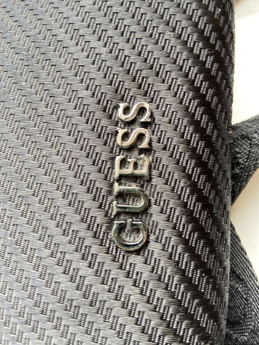 Torebka Saszetka Męska Guess