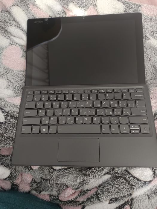 Продаю Lenovo Miix 520-12IKB ноутбук - планшет