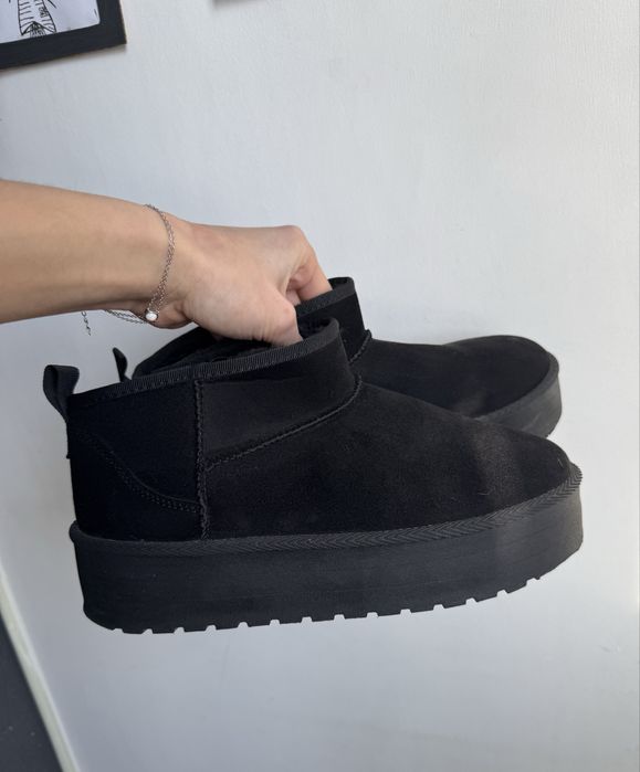 Зимове взуття типу Уггі жіноче 41 розмір