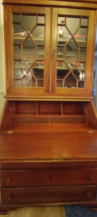 Escrevaninha com estante madeira mogno