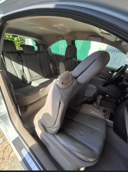 Carro Renault Megane bom estado