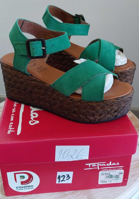 Sandálias plataforma verde, tamanho 36