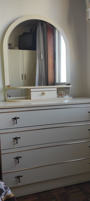 Cómoda de quarto (com espelho incluído)64585411455873121