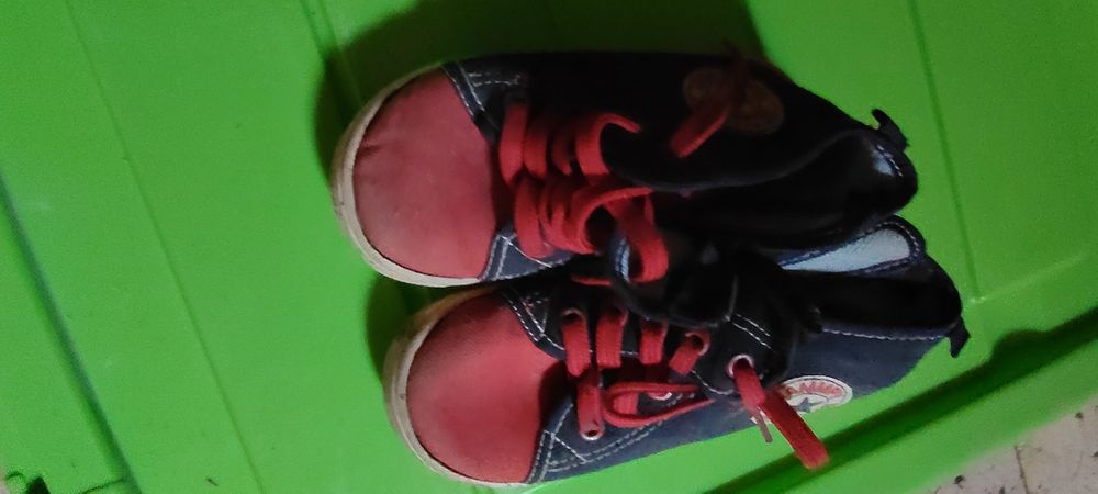 Sprzedam buty roz 25, chłopięce