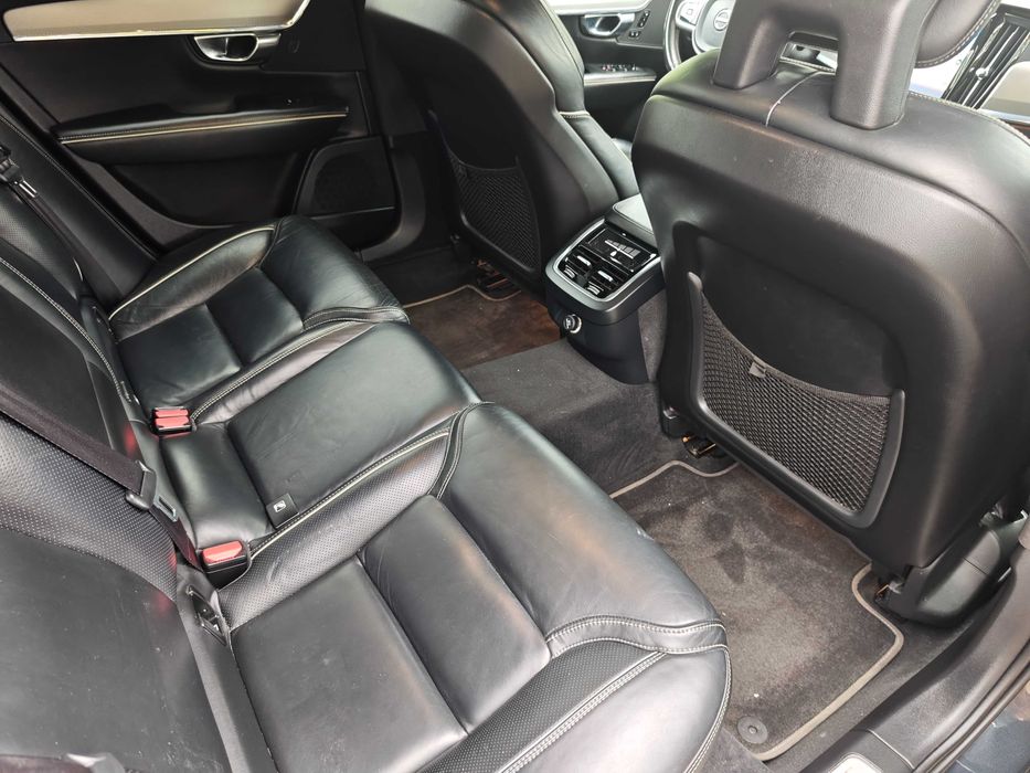 VOLVO V90 R-Desing oportunidade