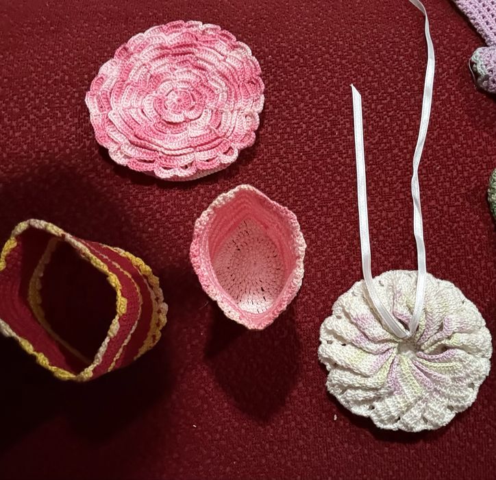 Rendas artezanais ( bordadas á mao )