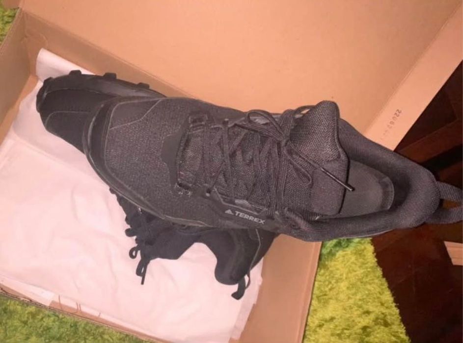 Sapato Adidas TERREX AX4  novos