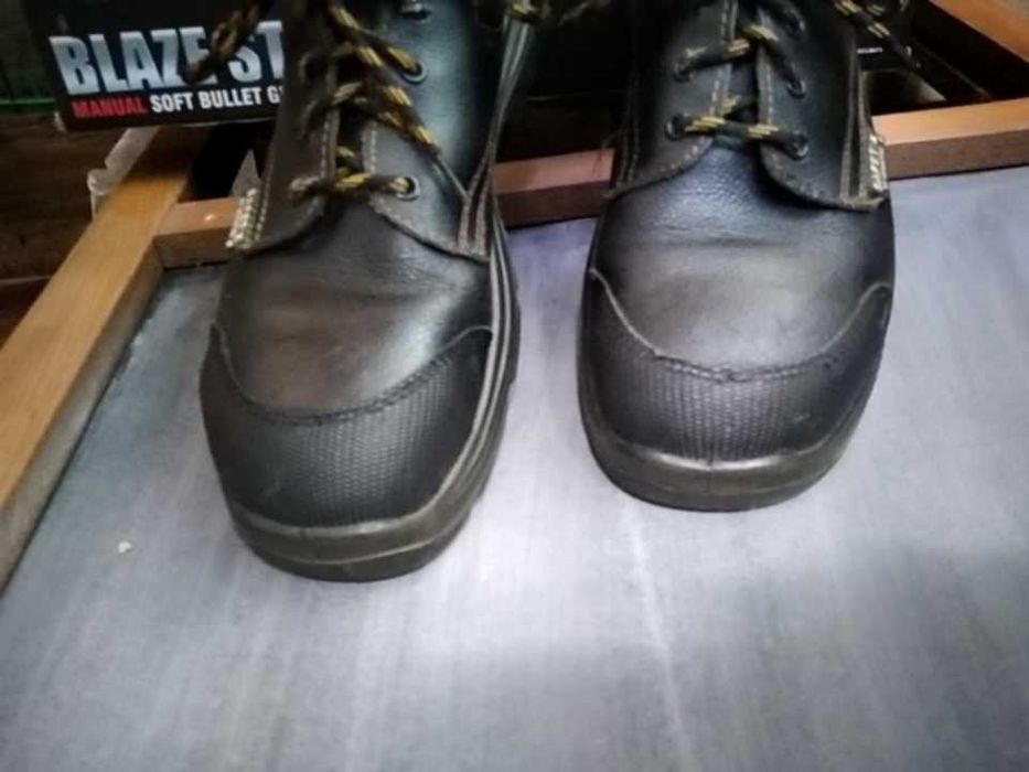 туфлі шкіряні чоловічі робочі з металевим носком 45р