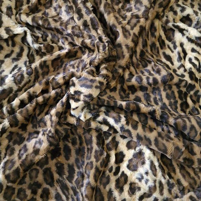 Tecido Pêlo Sintético Leopardo – Elegância Selvagem ao Melhor Preço!