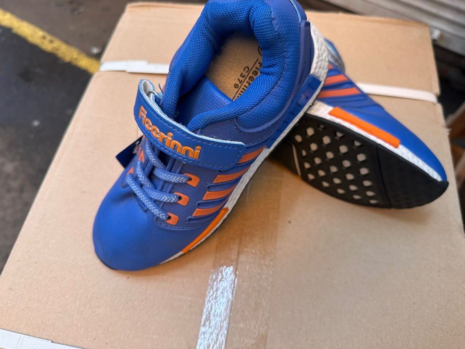 Дитячі кросівки з еко шкіри