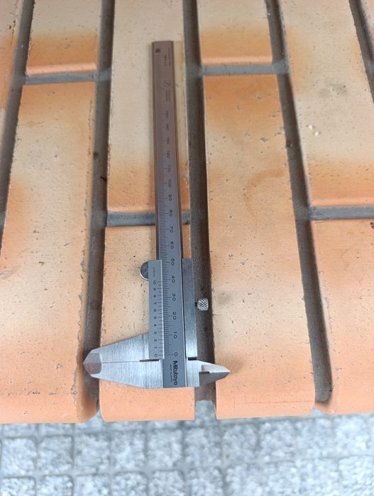 Dois paquímetro em bom estado.