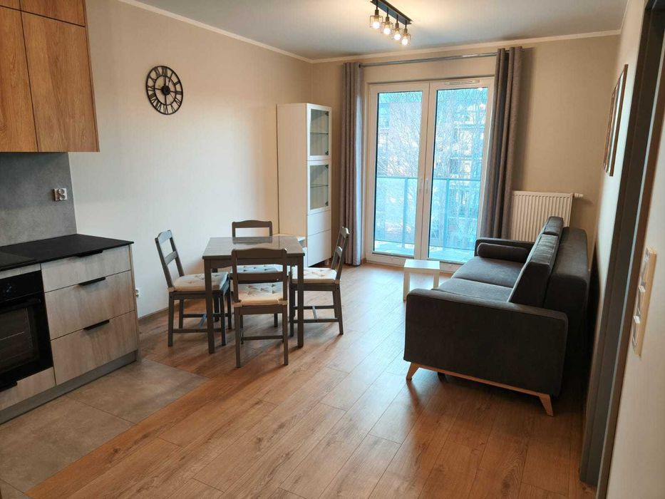 2 pokojowe, ul. Staszica, nowy budynek, wyposażone, prywatne ogłoszeni