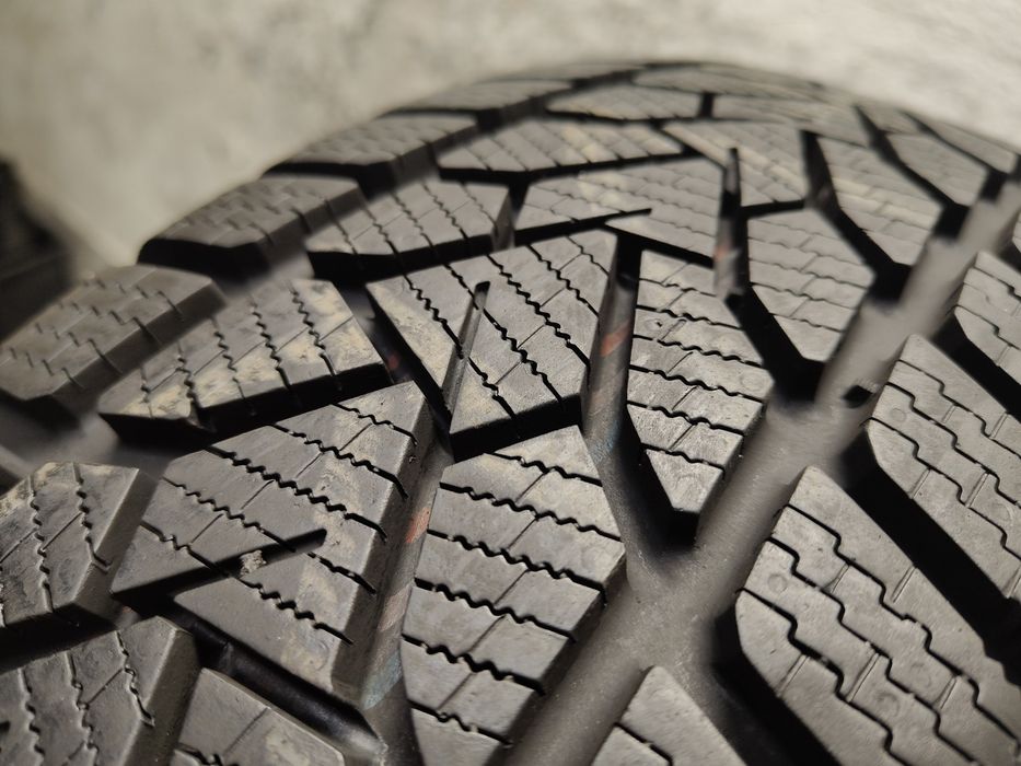 2X 185/60R15 84T Uniroyal Winterexpert 8,7mm 2021 Opony Zimowe Demo