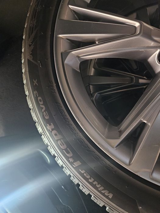 Jantes Audi Q8 com pneus hankook winter cept evo 3 285/45R21