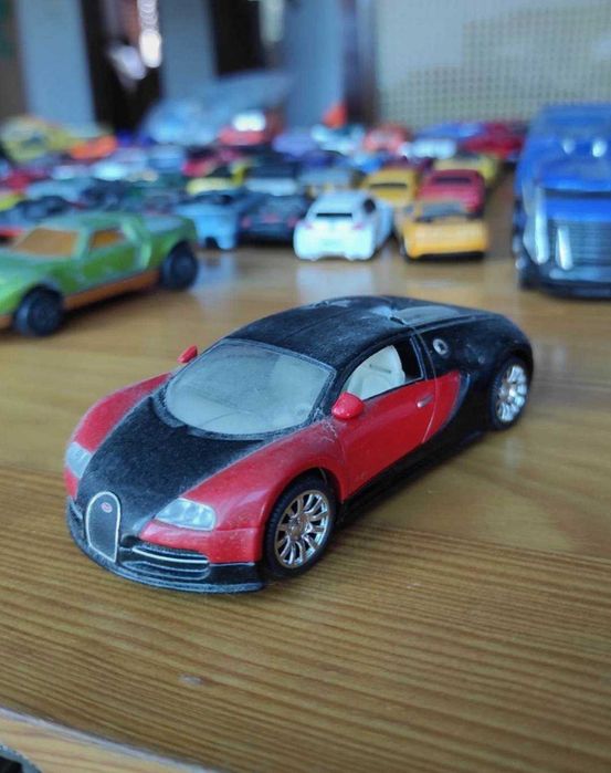 1/43 Bugatti, Jaguar, Lamborghini, BMW, Aston Martin, Maserati