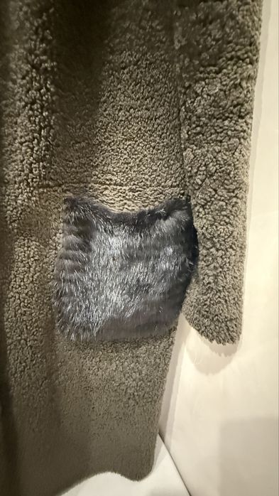 Стильна жіноча шубка