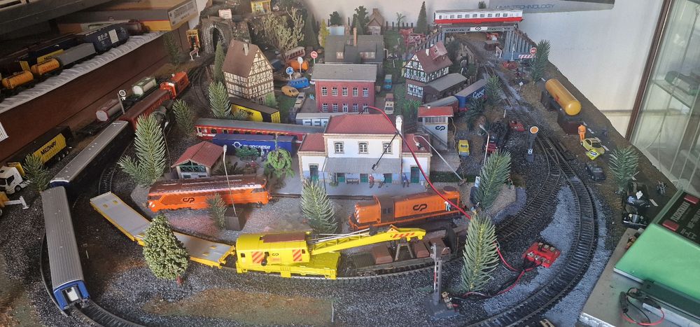 Alguns comboios para venda preços  telefone.