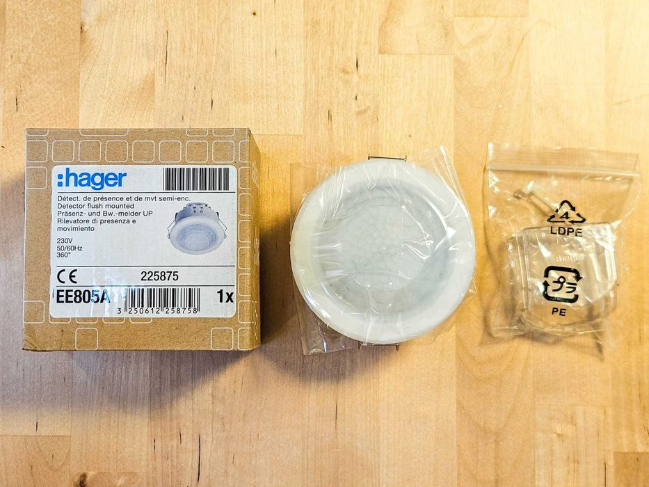 1x Detetor movimento 360° HAGER EE804A saliente/EE805A encastrar creme
