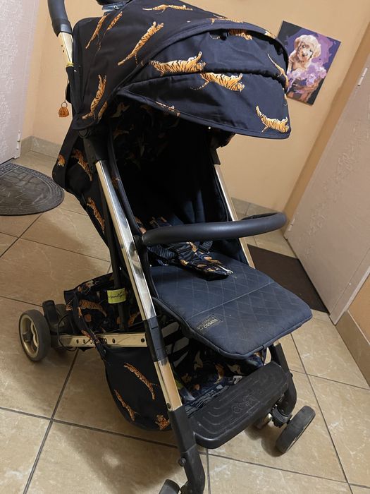 Cossato прогулянкова коляска