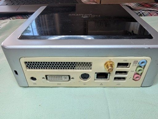 Mini PC Fujitsu Siemens Esprimo MP945