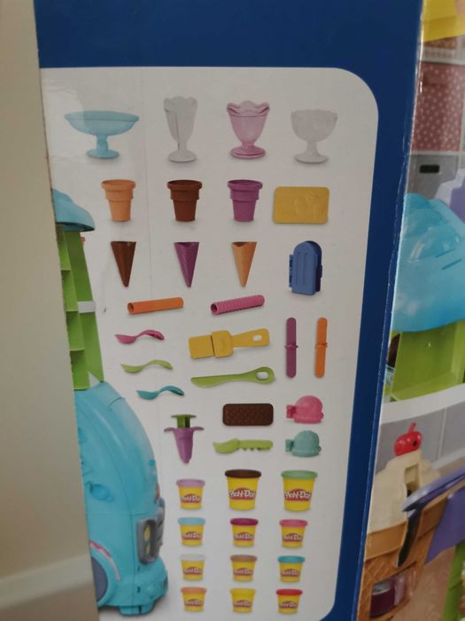 Wielka lodziarnia ciastolina Play Doh
